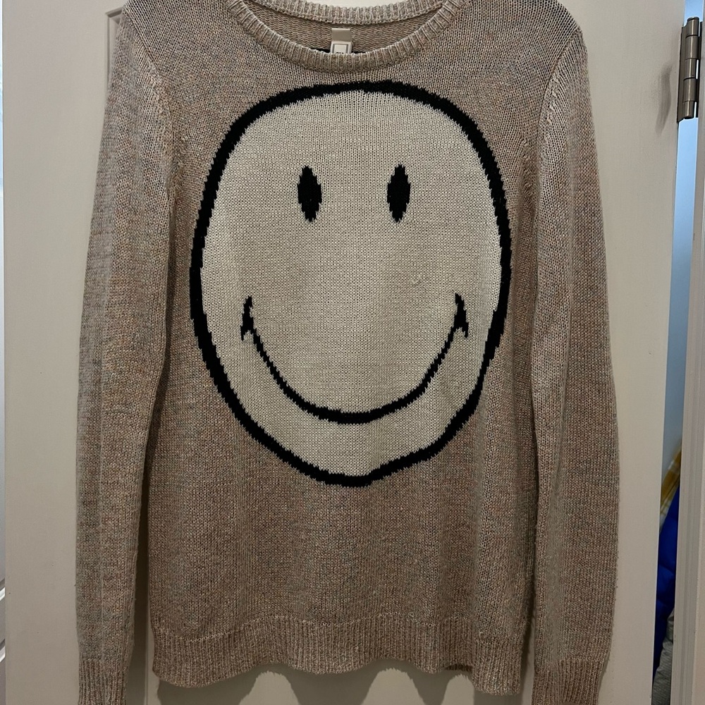 Smiley Face Sweater Pull&Bear sweater